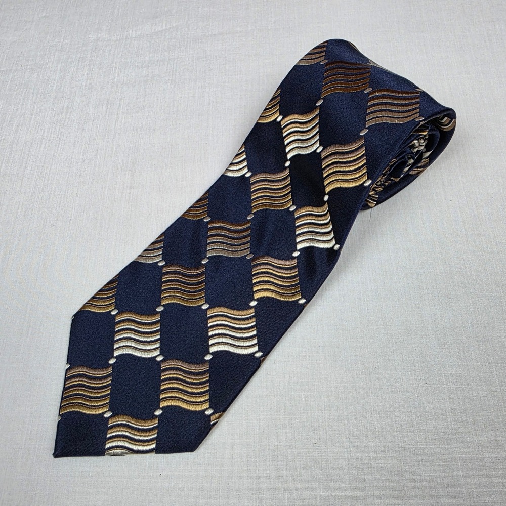 Daniel Gray Mens Navy Blue Gold Geometric Wave Silk Necktie Hand Made 100% Silk‎